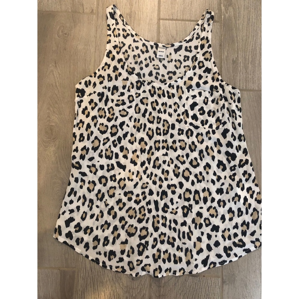 Leopard tank